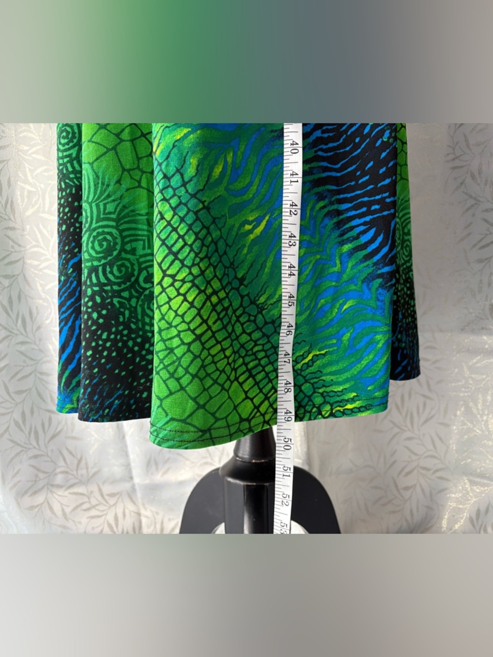 Green and Blue Patterned Maxi Dress - Picture 5 of 9